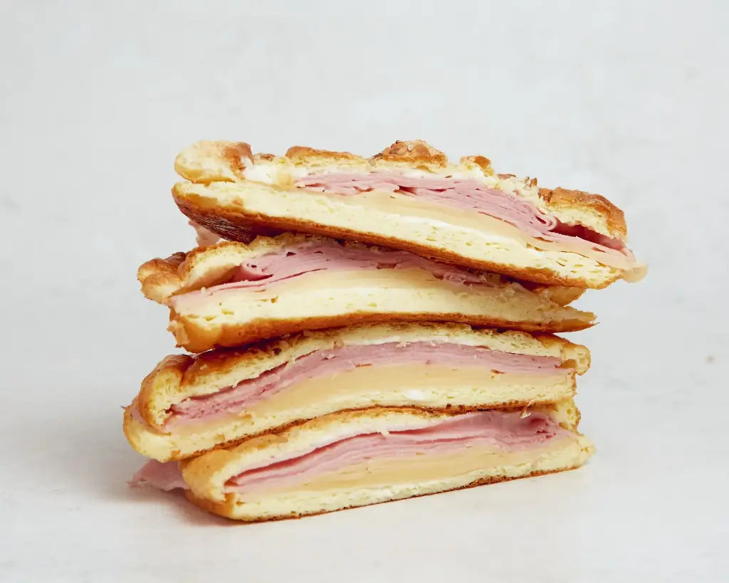 SANDWICH DE PAN NUBE