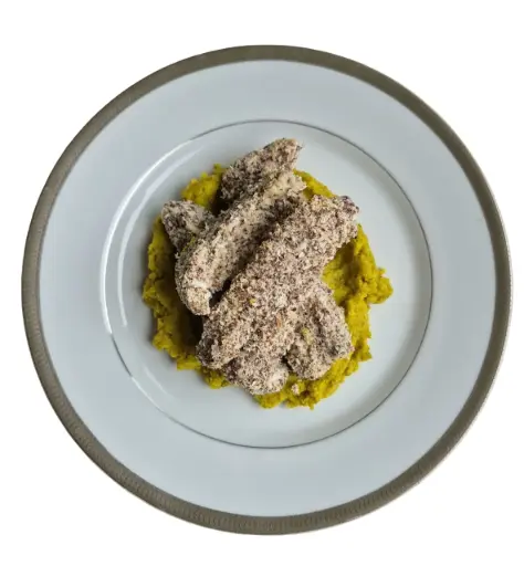 NUGGETS DE POLLO CON HUMMUS DE BROCOLI Y BERENJENA